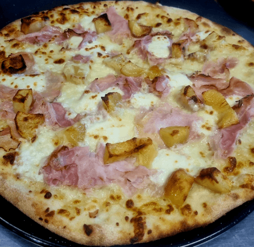 Bianca con porchetta,patate e dolce sardo